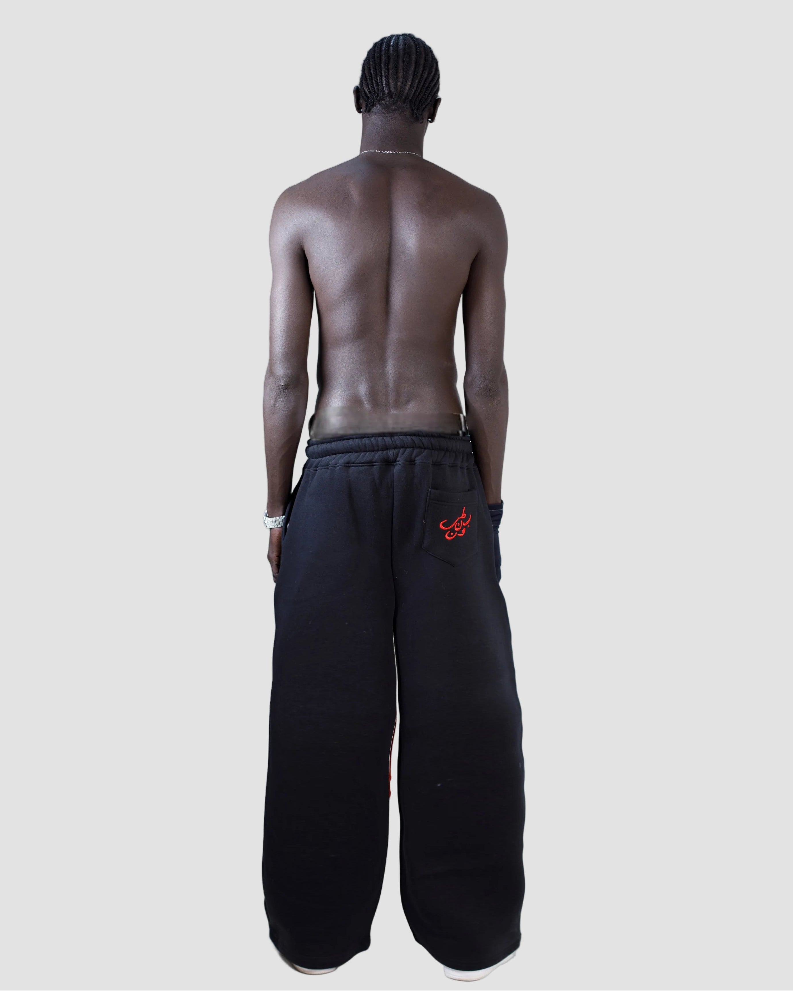"Red on Black" ب ن ط ل و ن Super baggy pants