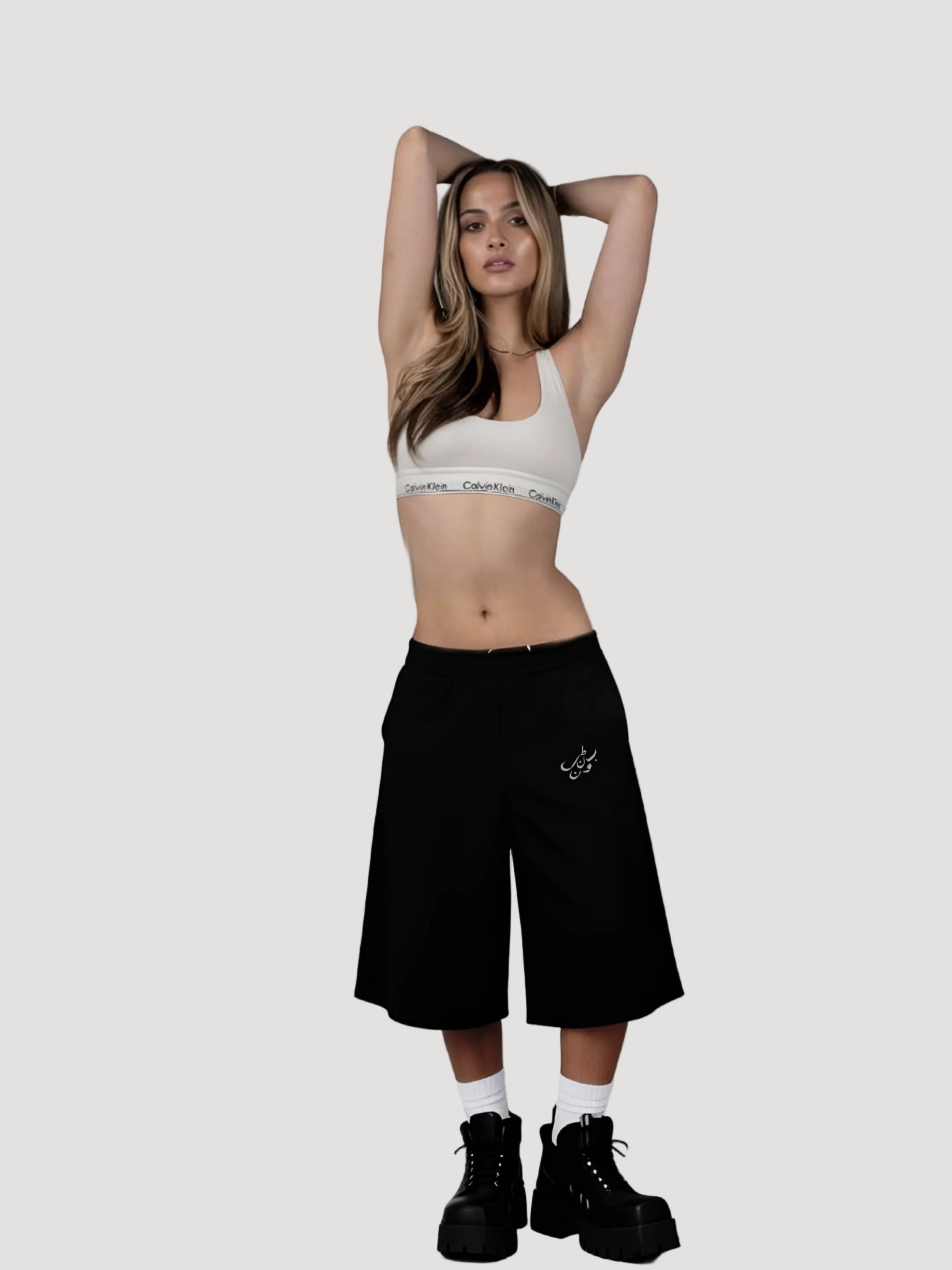 Black " ب ن ط ل و ن " Jorts